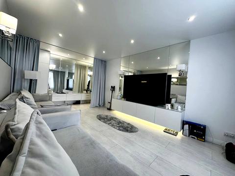 квартира за адресою Новорічна вул., 53