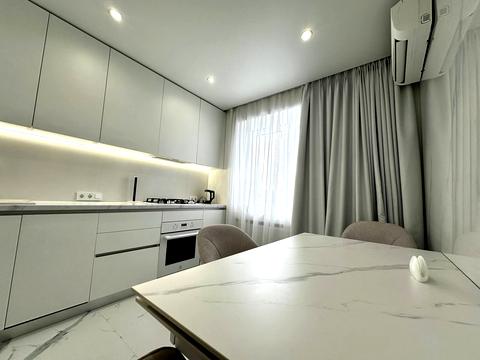 квартира за адресою Новорічна вул., 53