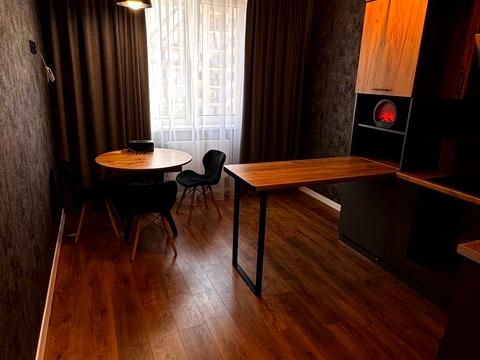 квартира за адресою Перлинна вул., 12