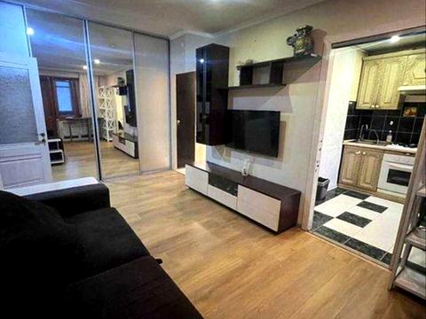 квартира за адресою Леоніда Каденюка просп. (Юрія Гагаріна), 13