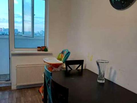 квартира по адресу Героев Полка "Азов ул. (Малиновского маршала), 8