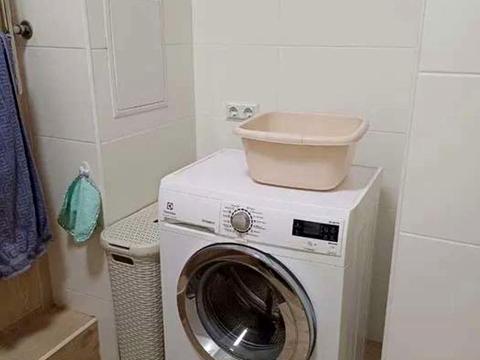 квартира по адресу Героев Полка "Азов ул. (Малиновского маршала), 8