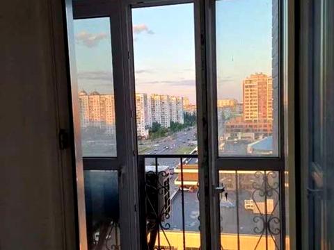 квартира по адресу Героев Полка "Азов ул. (Малиновского маршала), 8