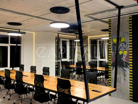 комерційна за адресою Андрія Верхогляда вул. (Михайла Драгомирова), 15