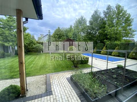 будинок за адресою с. Іванковичі, Космонавтів