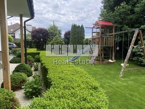 будинок за адресою с. Іванковичі, Космонавтів