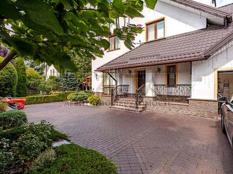 будинок за адресою Авіаторів, 21