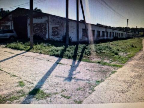 комерційна за адресою Ігоря Сікорського вул. (Белінського), 1