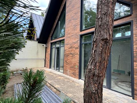 будинок за адресою Єдності вул., 1