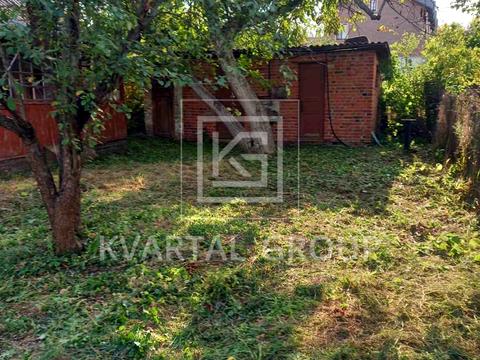 ділянка за адресою Довженка вул.