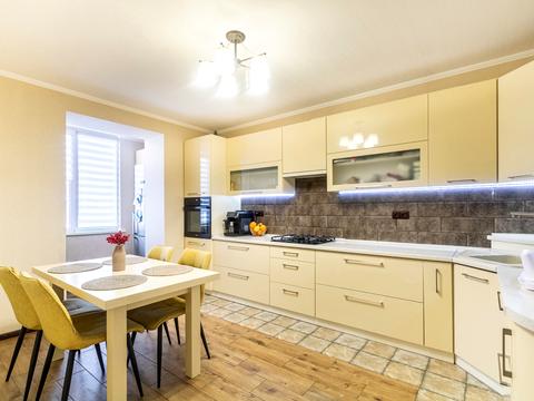 квартира за адресою Богдана Хмельницького вул., 53а