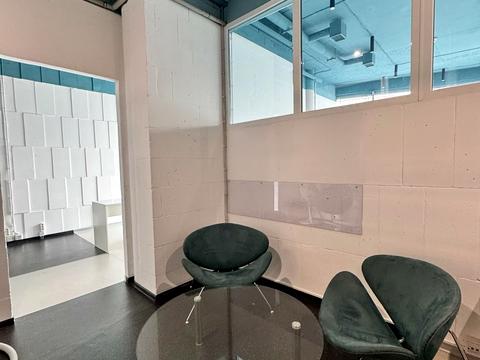 комерційна за адресою Львів, В'ячеслава Липинського вул. (), 28