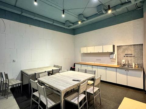 комерційна за адресою Львів, В'ячеслава Липинського вул. (), 28