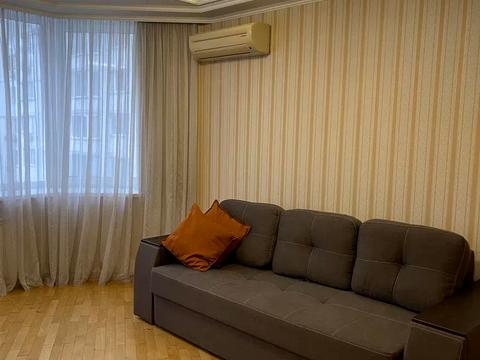 квартира за адресою Миколи Бажана просп., 12