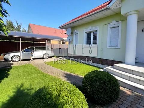 будинок за адресою Сонячна