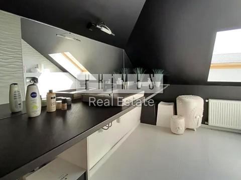 будинок за адресою Сонячна