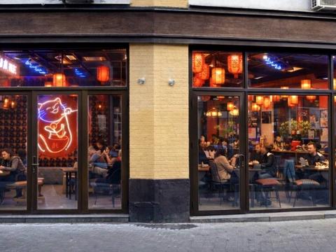 комерційна за адресою Бессарабська пл., 2