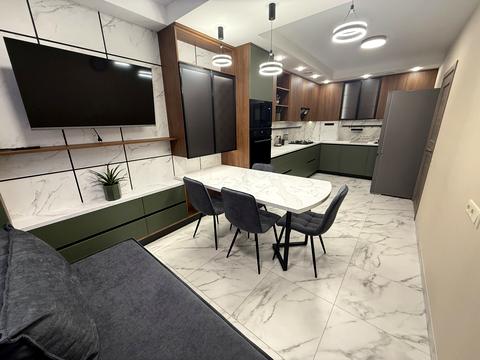 квартира за адресою Літературна вул. (Чехова), 27