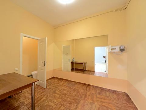 комерційна за адресою Обсерваторний пров., 2/4