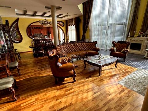 будинок за адресою Лісова вул., 1