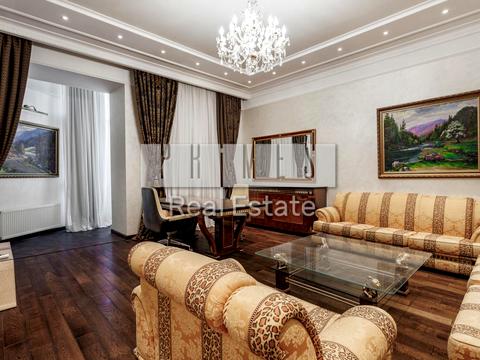 комерційна за адресою Шота Руставелі вул., 12