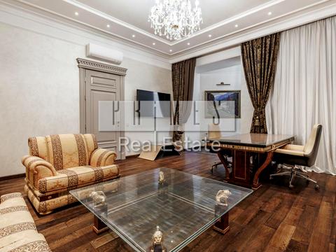 комерційна за адресою Шота Руставелі вул., 12