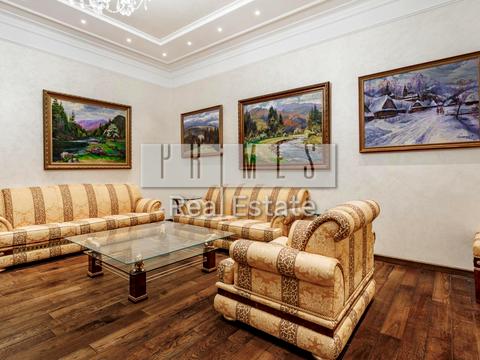 комерційна за адресою Шота Руставелі вул., 12