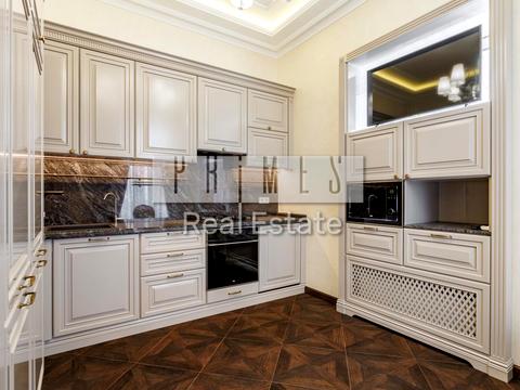 комерційна за адресою Шота Руставелі вул., 12