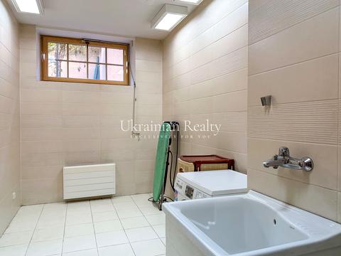 будинок за адресою Звіринецька вул., 24а