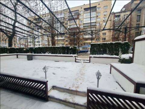 комерційна за адресою Гетьмана Павла Скоропадського вул. (Льва Толстого), 43