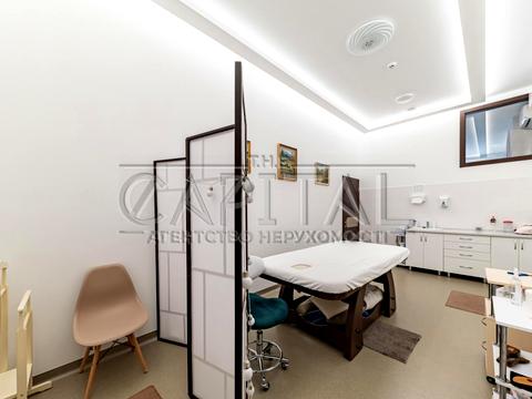 комерційна за адресою Василя Тютюнника вул. (Анрі Барбюса), 51/1А