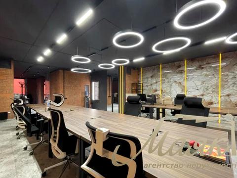 комерційна за адресою Джона Маккейна вул. (Івана Кудрі), 1