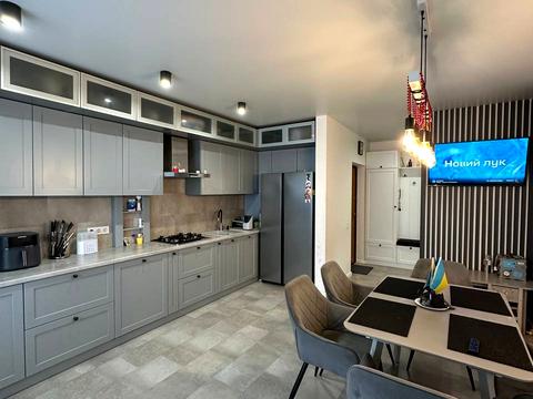 квартира за адресою Петра Маланюка вул., (Будинок 5)