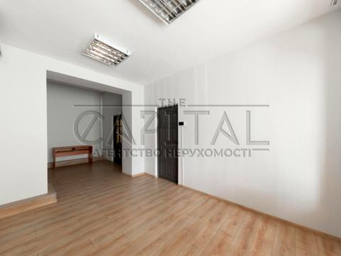 коммерческая по адресу Антоновича ул. (Горького), 122