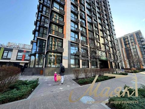 комерційна за адресою Предславинська вул., 53