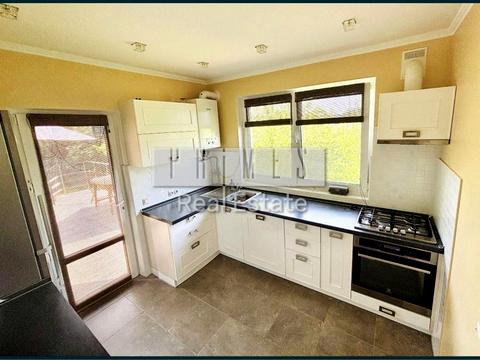 дом по адресу  ул.