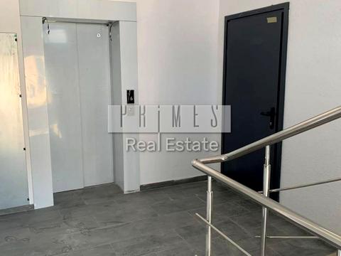 комерційна за адресою Андрія Верхогляда вул. (Михайла Драгомирова), 14-А