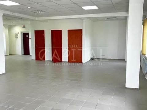 комерційна за адресою Межигірська вул., 87а