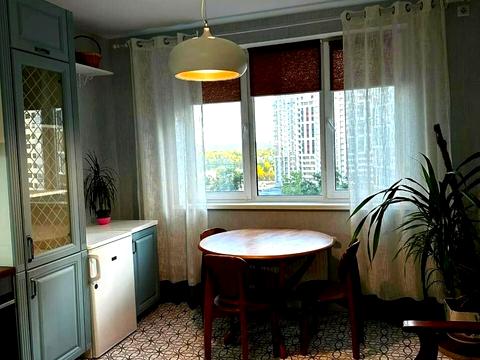 квартира за адресою Київ, Андрія Аболмасова вул. (Панельна), 4-А