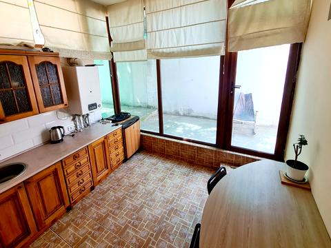 квартира за адресою Довженка вул., 4/2