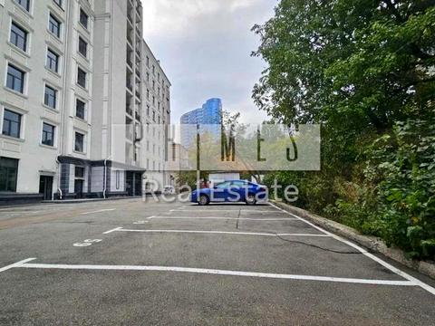 коммерческая по адресу Николая Михновского бульв. (Дружбы народов), 19