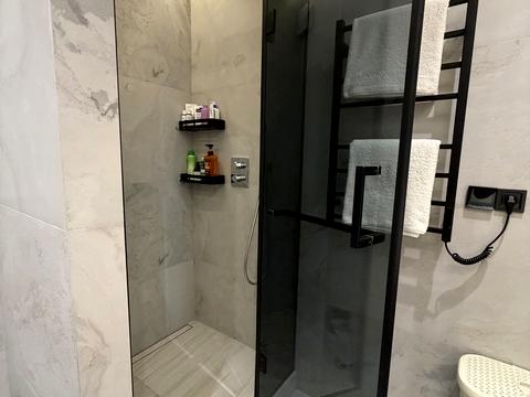 квартира за адресою Дніпровська набережна вул., 18-А