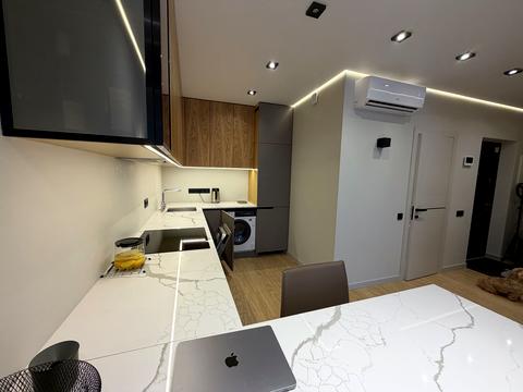 квартира за адресою Дніпровська набережна вул., 18-А