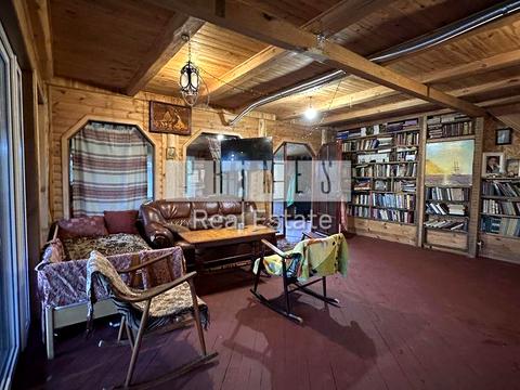 дом по адресу Днепровская набережная ул., 6