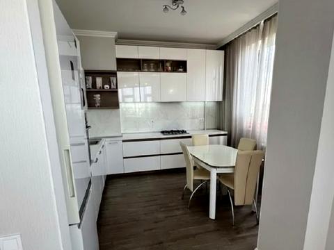 квартира за адресою Олексія Вадатурського вул. (Маршала Малиновського), 18б