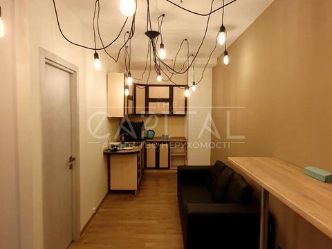 комерційна за адресою Київ, Антоновича вул. (Горького), 172