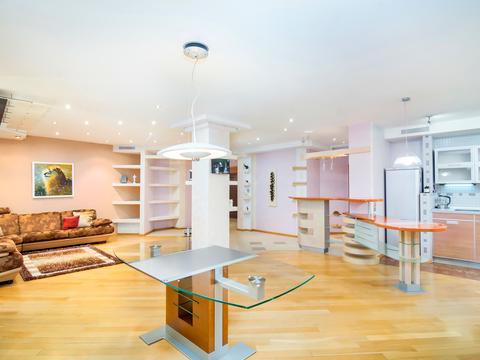 квартира за адресою Академіка Булаховського вул., 5-В