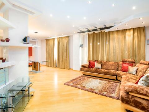 квартира за адресою Академіка Булаховського вул., 5-В