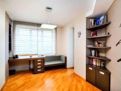 квартира за адресою Академіка Булаховського вул., 5-В