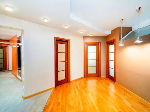 квартира за адресою Академіка Булаховського вул., 5-В